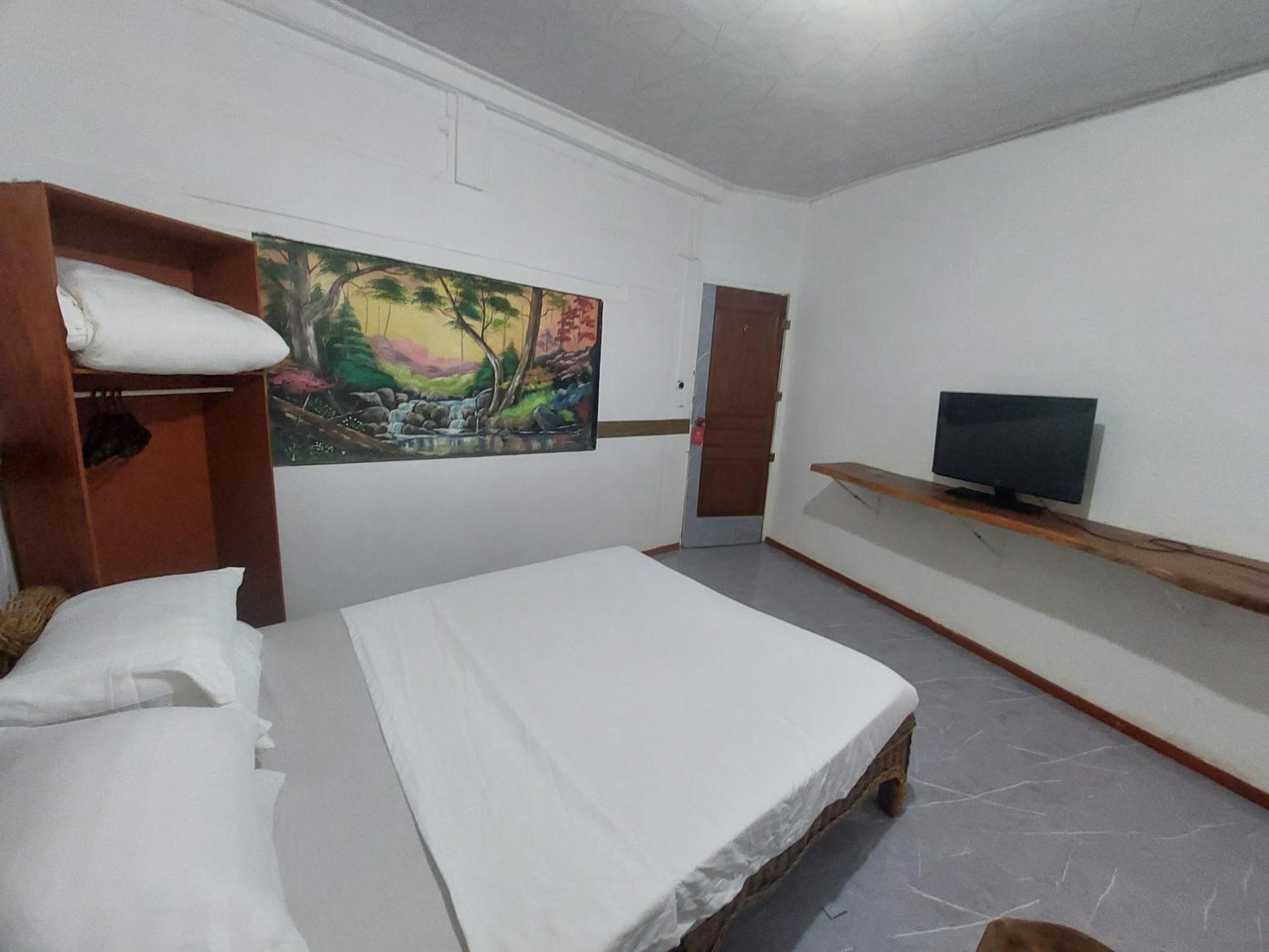 Larmar Bed And Breakfast Puerto Princesa Exterior foto