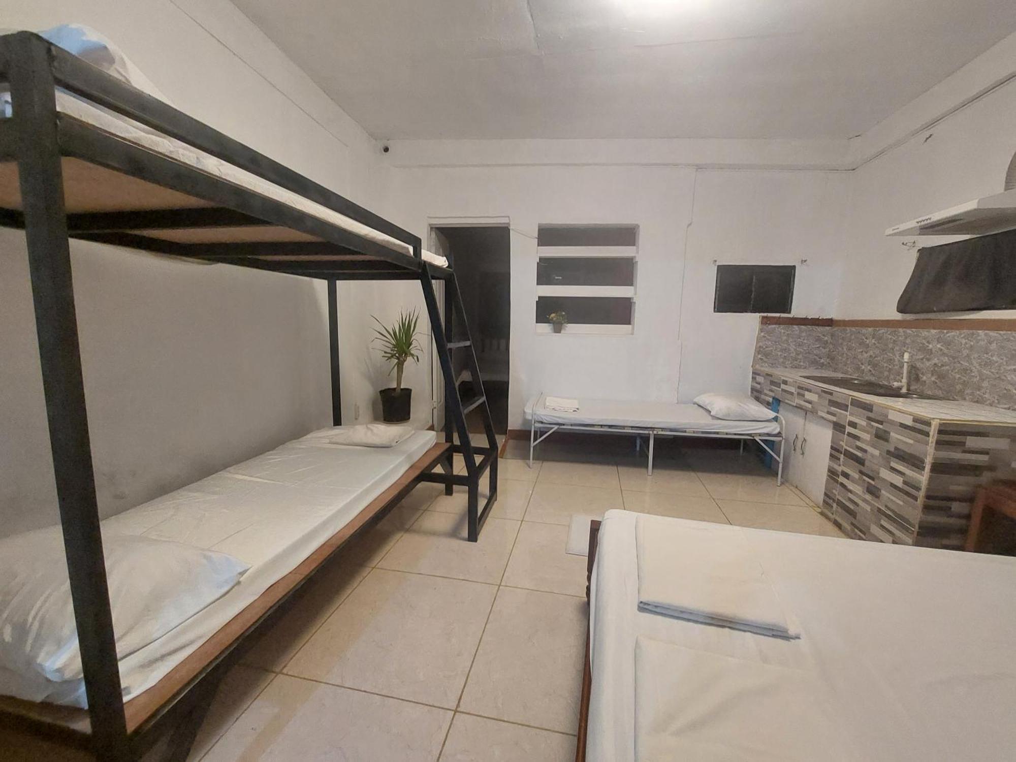 Larmar Bed And Breakfast Puerto Princesa Exterior foto