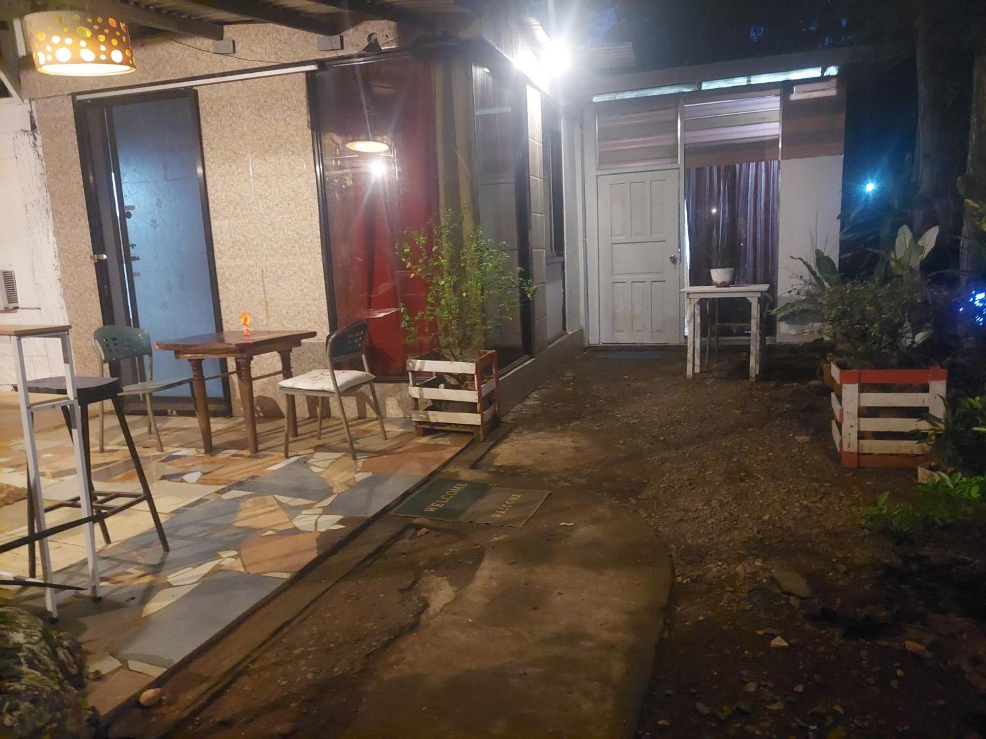 Larmar Bed And Breakfast Puerto Princesa Exterior foto
